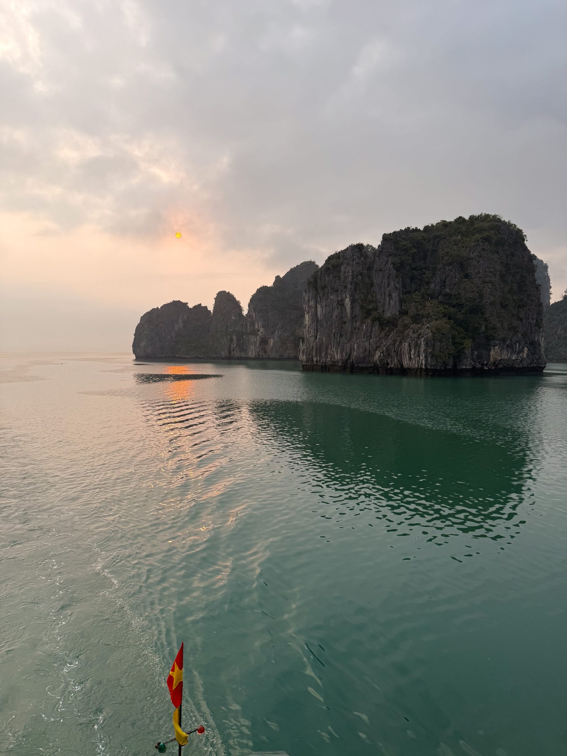 Bai Tu Long